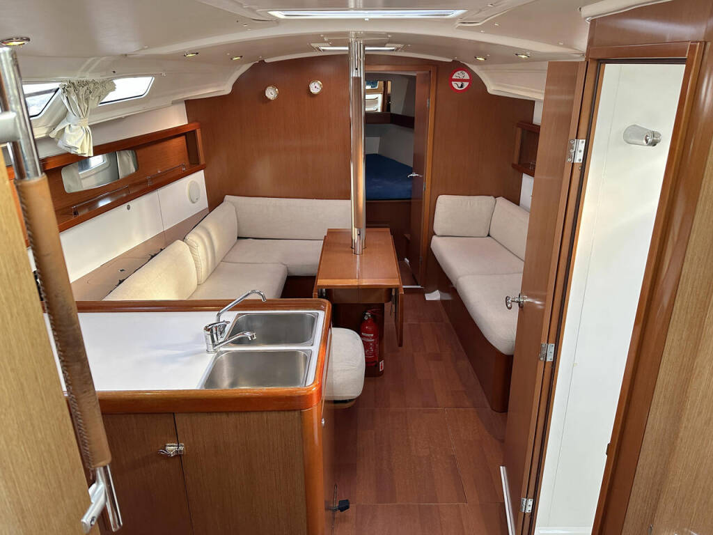 Segelyacht Oceanis 37 Summertime