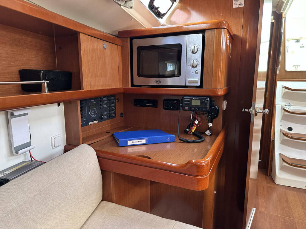 Segelyacht Oceanis 37 Summertime