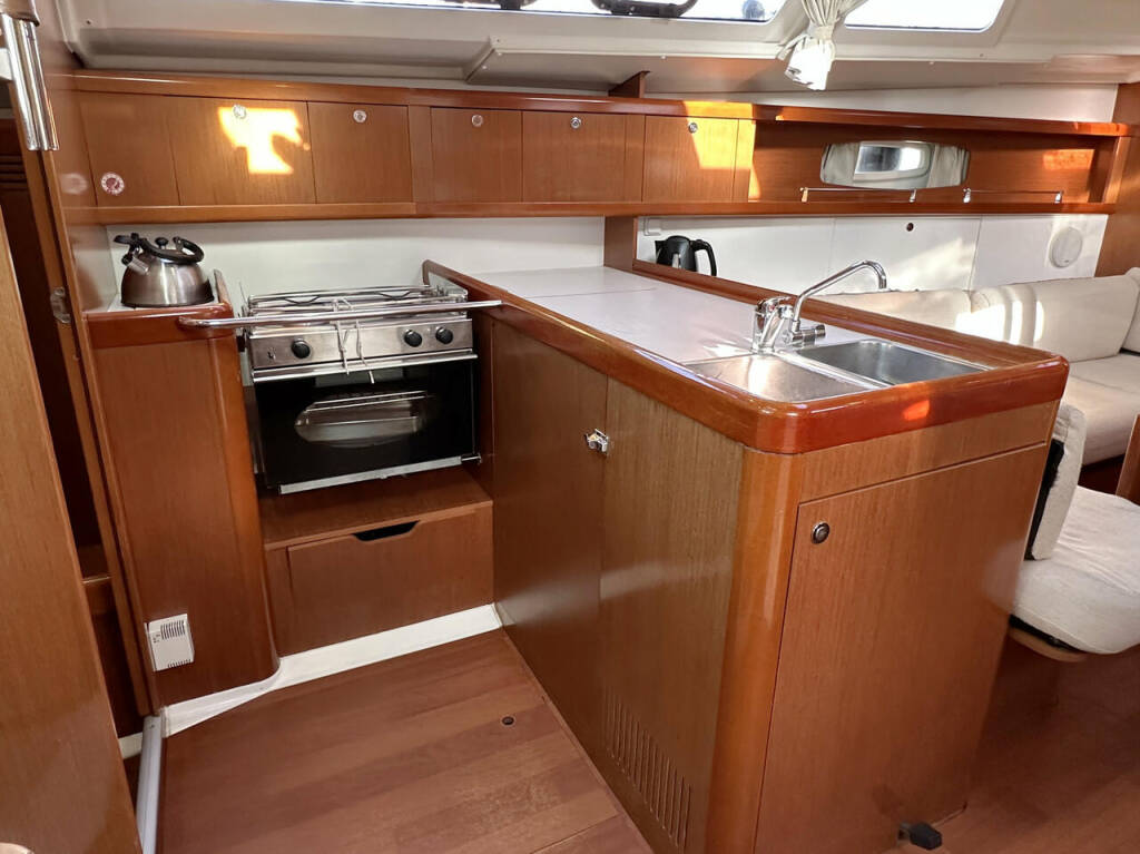 Segelyacht Oceanis 37 Summertime