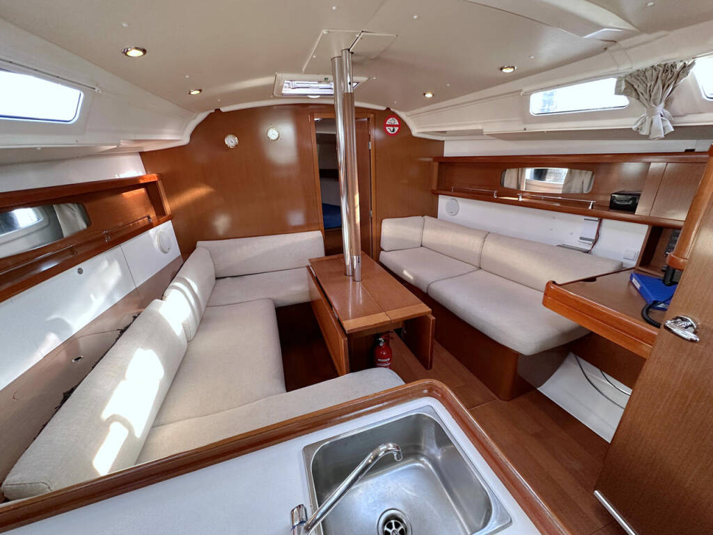 Segelyacht Oceanis 37 Summertime