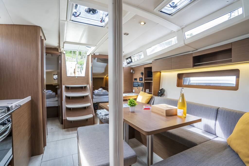 Oceanis 37.1 First Dream