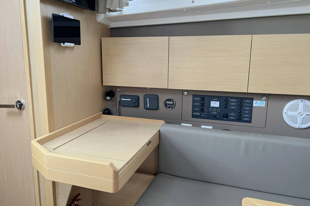 Segelyacht Oceanis 38 Ulysses