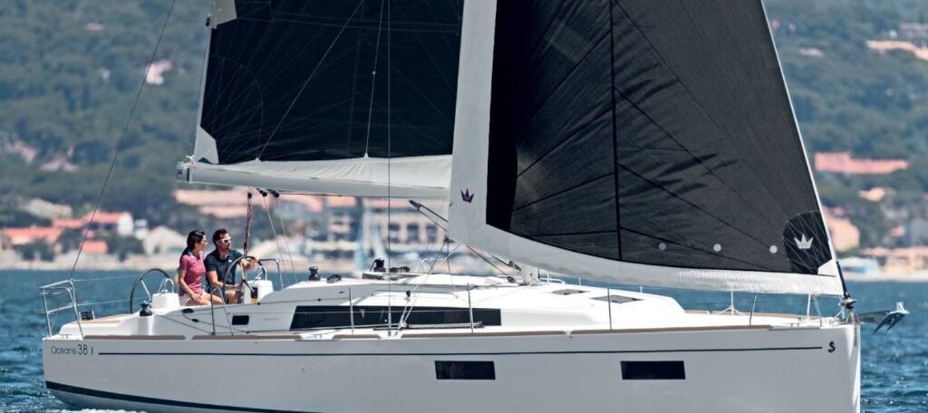 Segelyacht Oceanis 38.1 MAGPIE