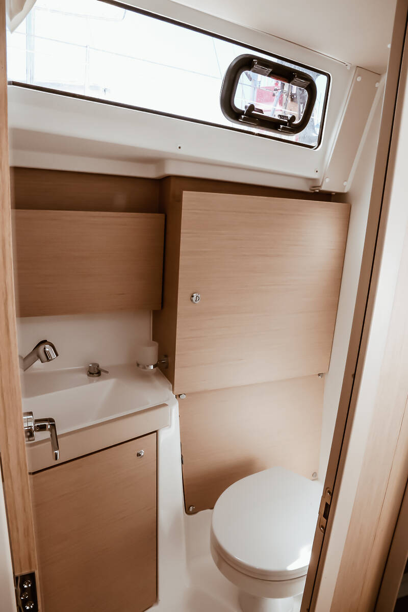 Segelyacht Oceanis 38.1 CLASS