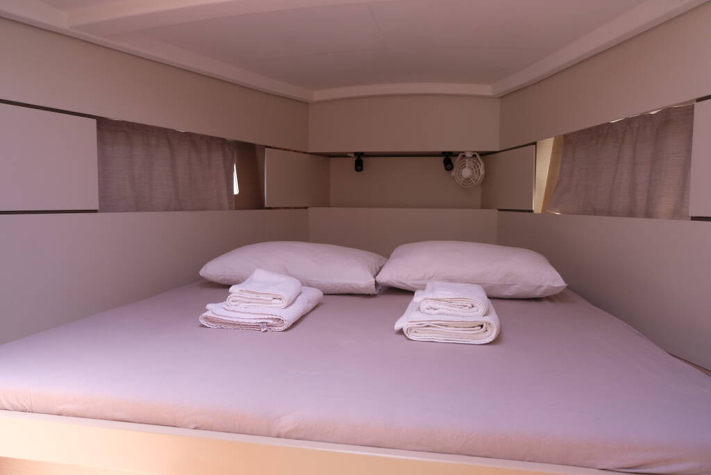 Oceanis 38.1 Triton 89