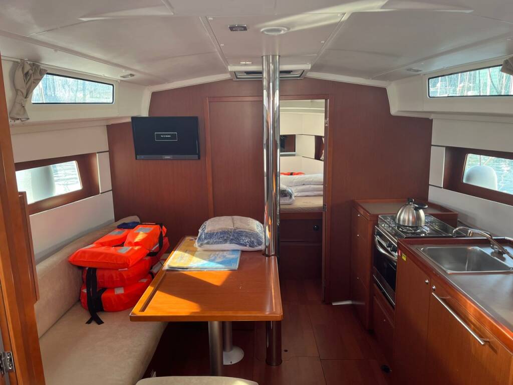 Segelyacht Oceanis 38.1 Sailor Mercury