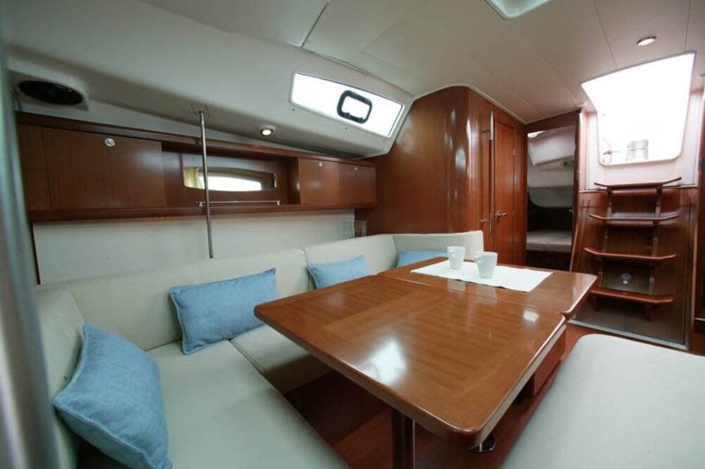 Segelyacht Oceanis 40 Arietta