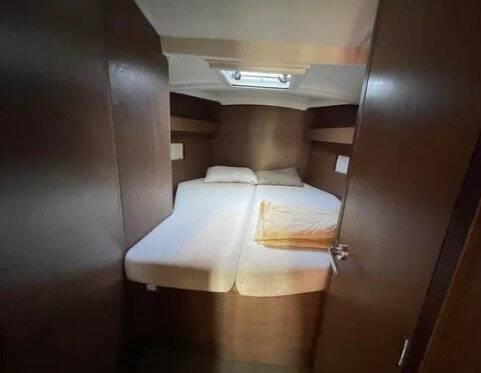 Oceanis 40.1 Alma Libre VII