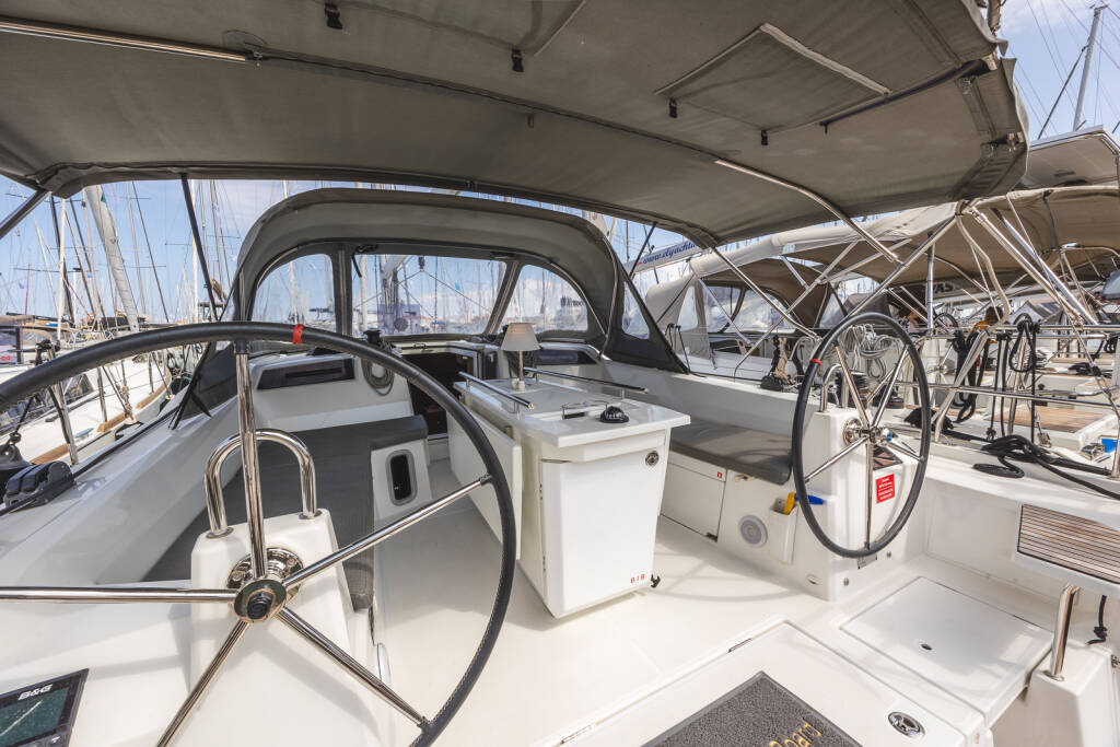 Segelyacht Oceanis 40.1 Elma