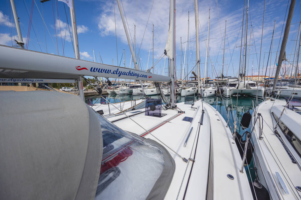 Segelyacht Oceanis 40.1 Elma