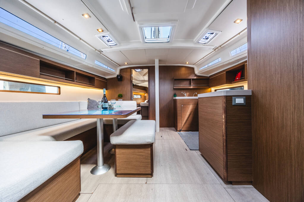 Segelyacht Oceanis 40.1 Elma