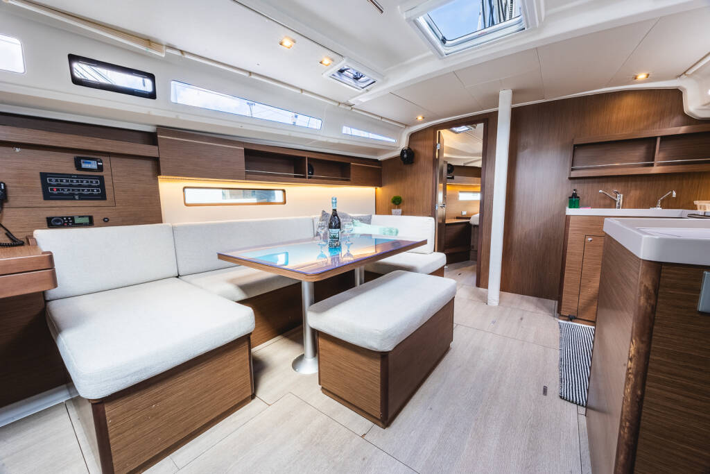 Segelyacht Oceanis 40.1 Elma