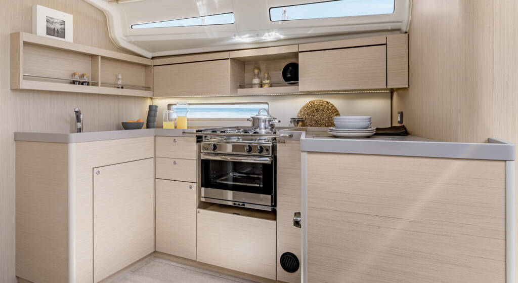 Segelyacht Oceanis 40.1 LEONORA II