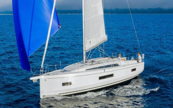 Oceanis 40.1 ALHUCHAR 5