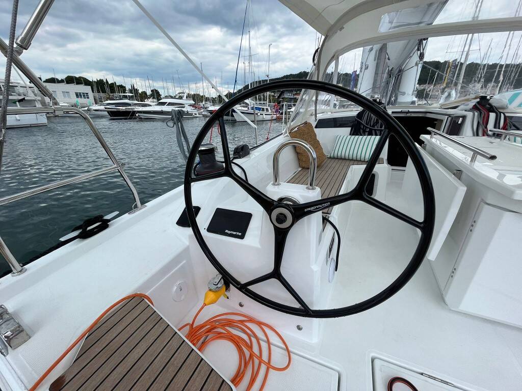Segelyacht Oceanis 40.1 Cosmic Dancer