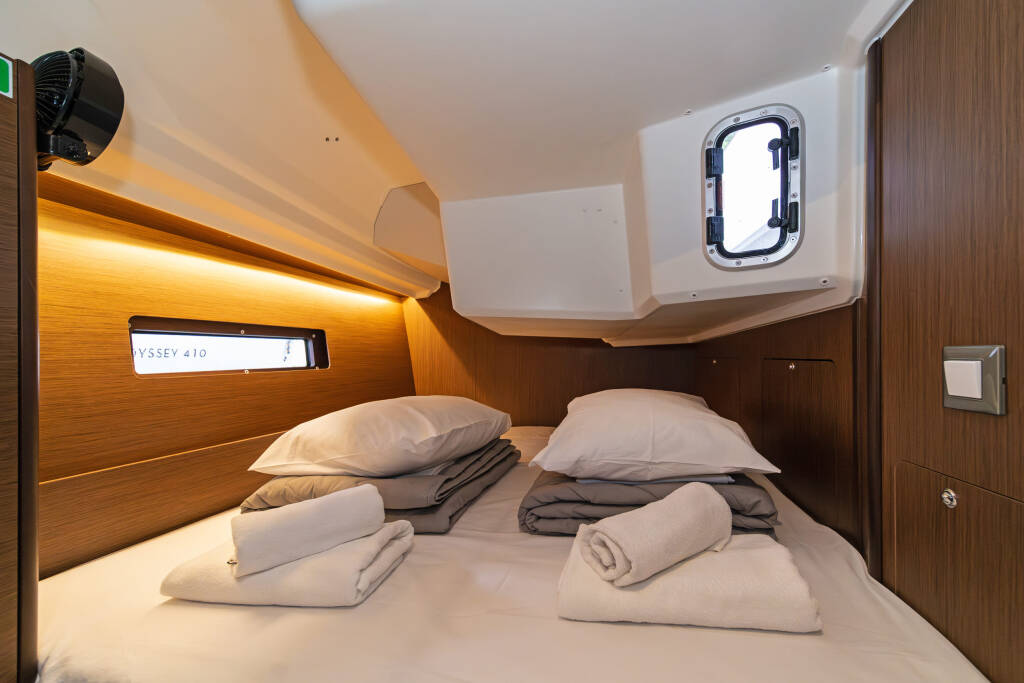 Oceanis 40.1 First Touch