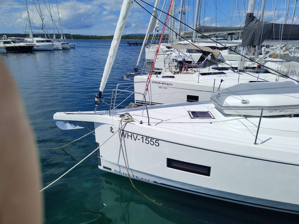 Sailing yacht Oceanis 40.1 