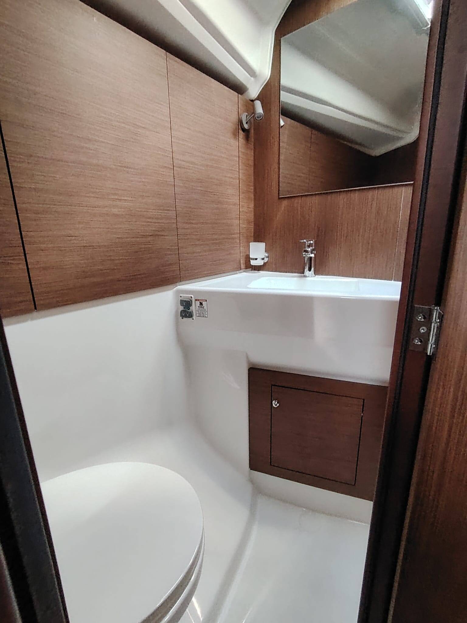 Sailing yacht Oceanis 40.1 