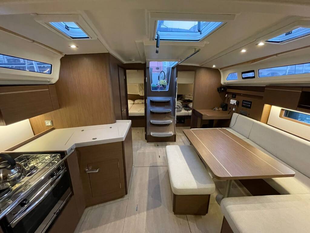 Segelyacht Oceanis 40.1 Aurora