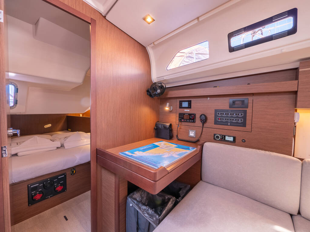 Oceanis 40.1 Mamma Mia