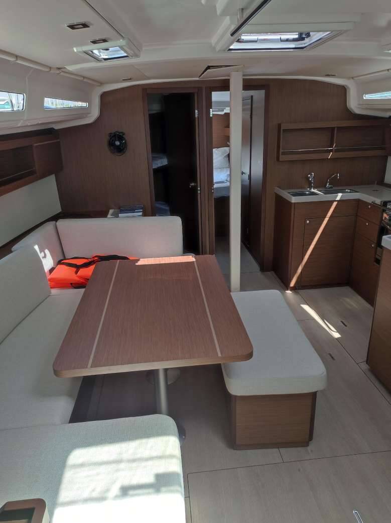 Segelyacht Oceanis 40.1 Surya