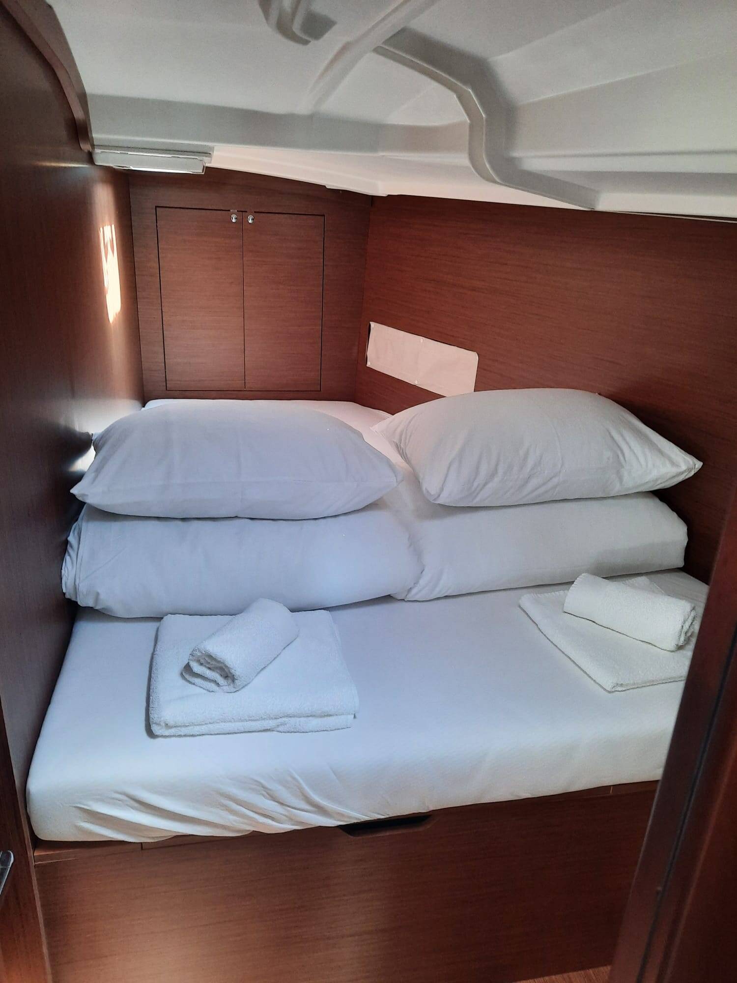 Segelyacht Oceanis 40.1 Albius