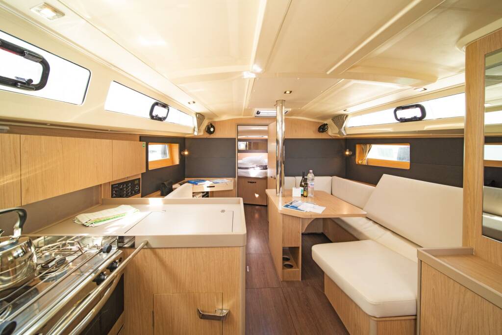 Segelyacht Oceanis 41.1 Elena