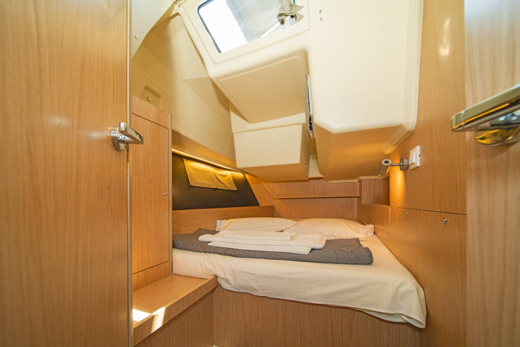 Segelyacht Oceanis 41.1 Elena