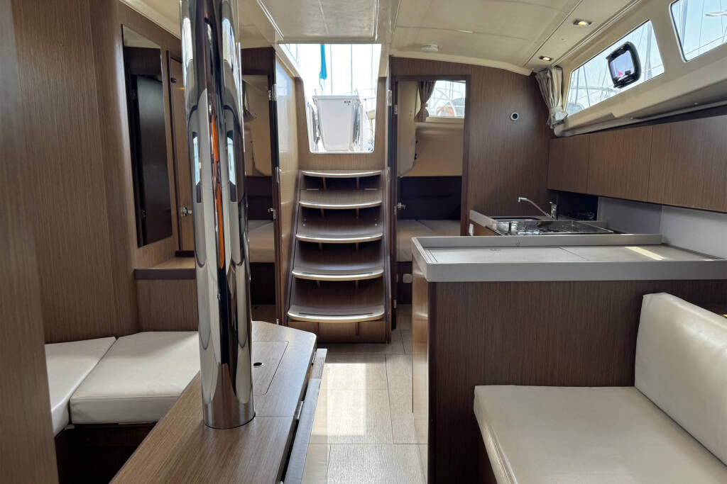 Oceanis 41.1 All Winds