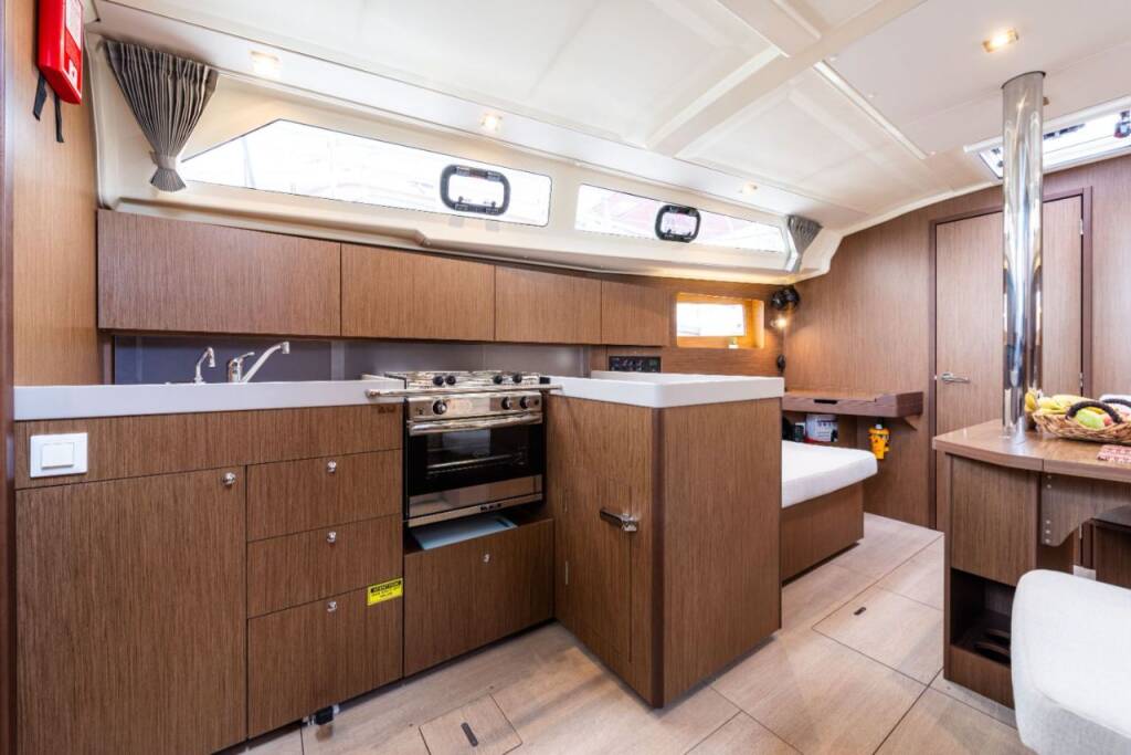 Segelyacht Oceanis 41.1 Elena