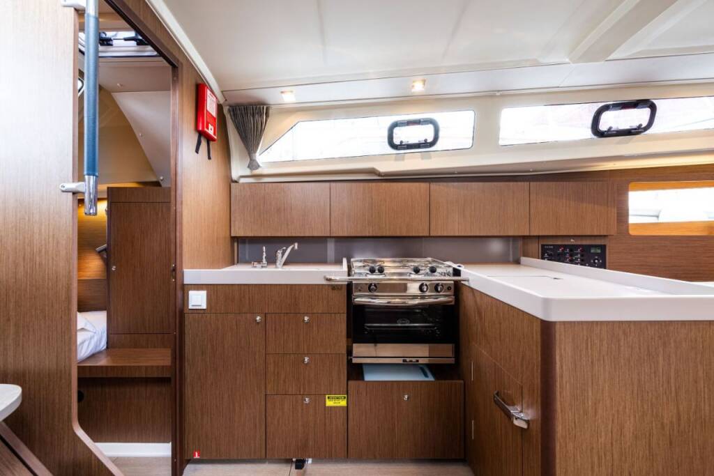Segelyacht Oceanis 41.1 Elena