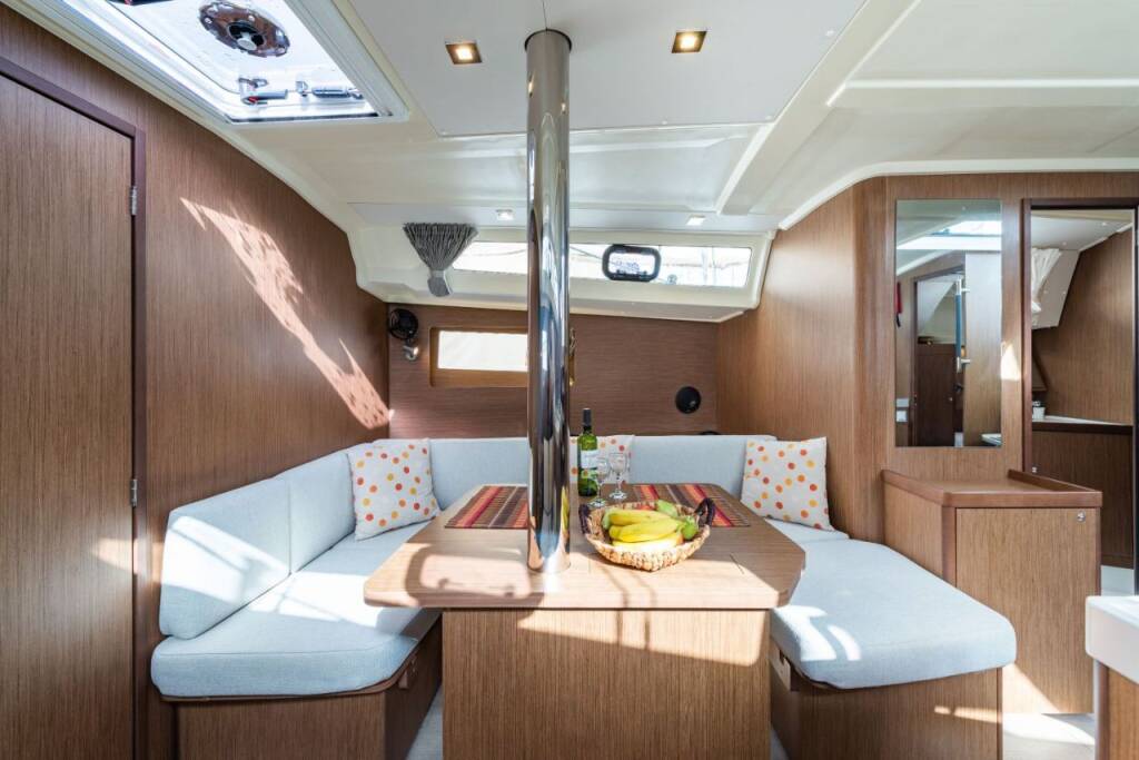 Segelyacht Oceanis 41.1 Elena