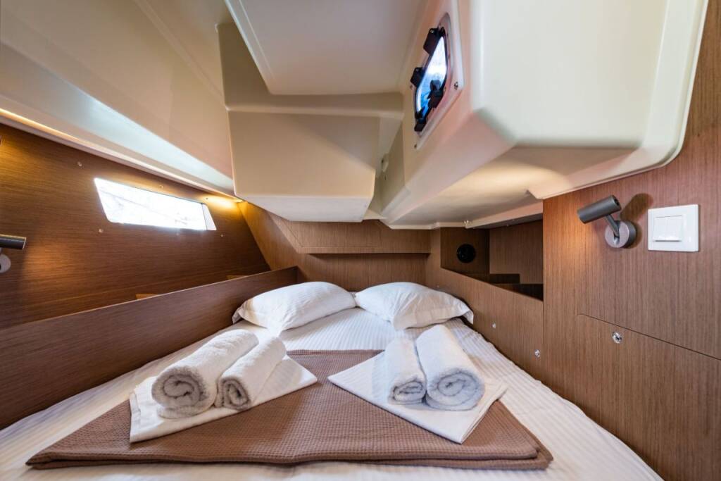 Segelyacht Oceanis 41.1 Elena