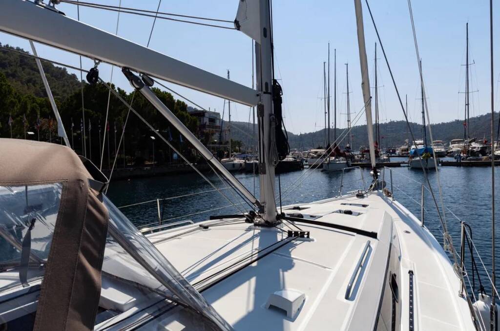 Oceanis 41.1 Sail Orion
