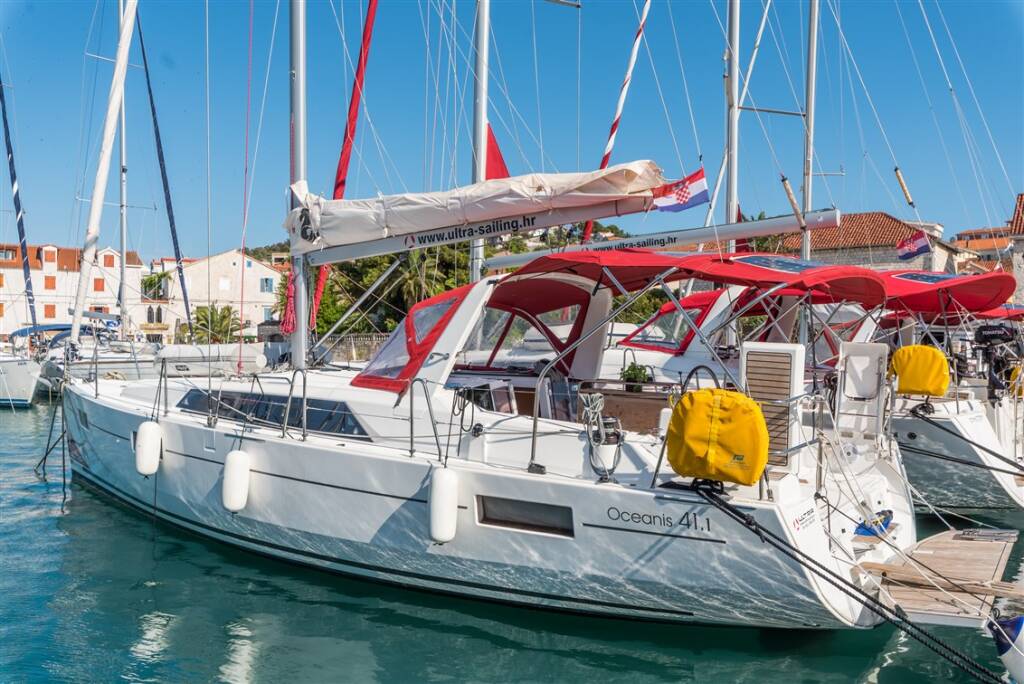 Segelyacht Oceanis 41.1 Sparkling