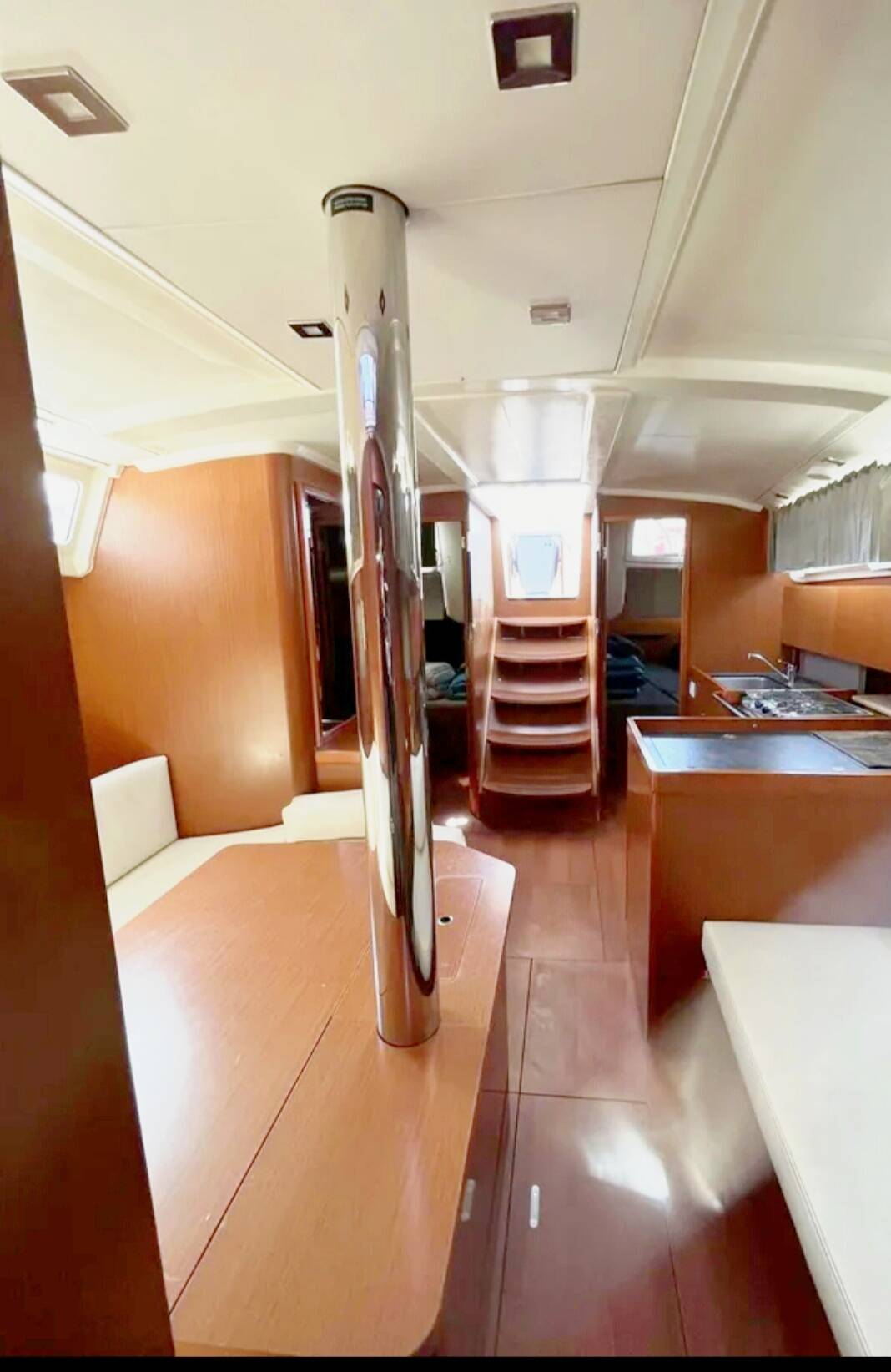 Oceanis 41.1 Black Lion