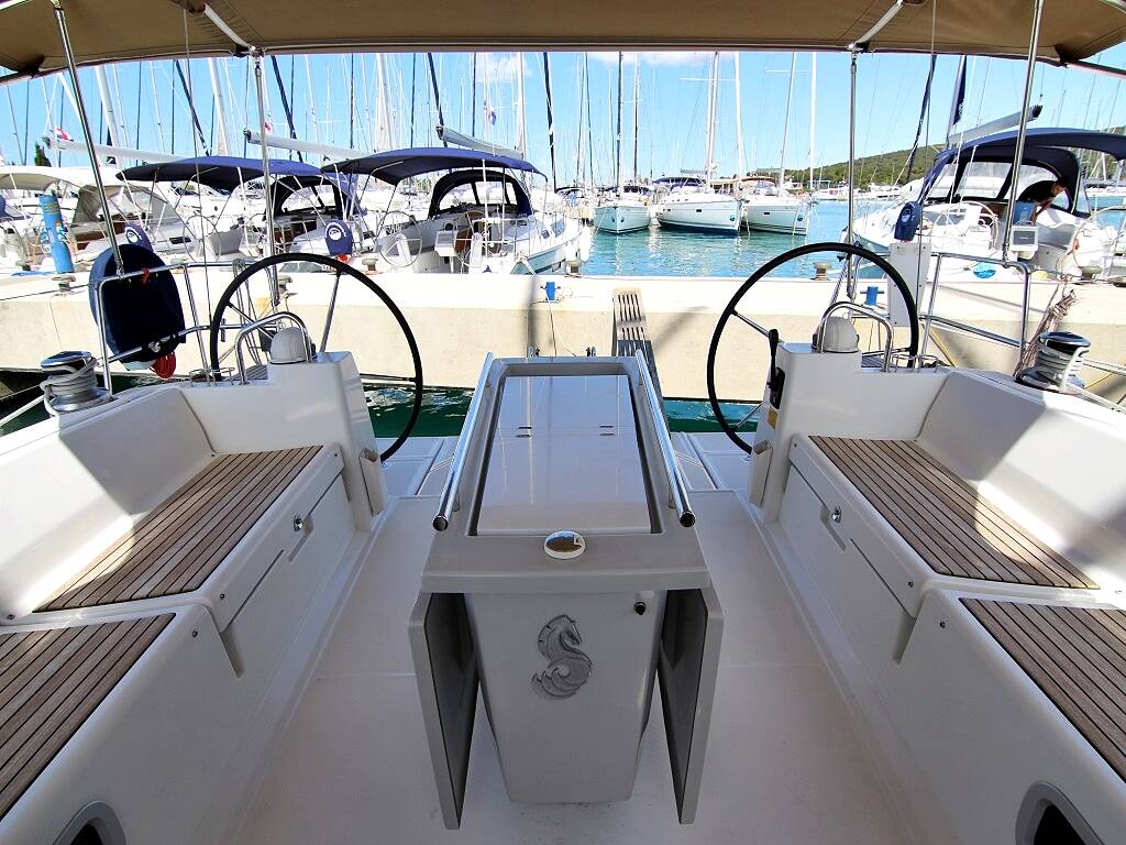 Segelyacht Oceanis 45 Golden Dreams