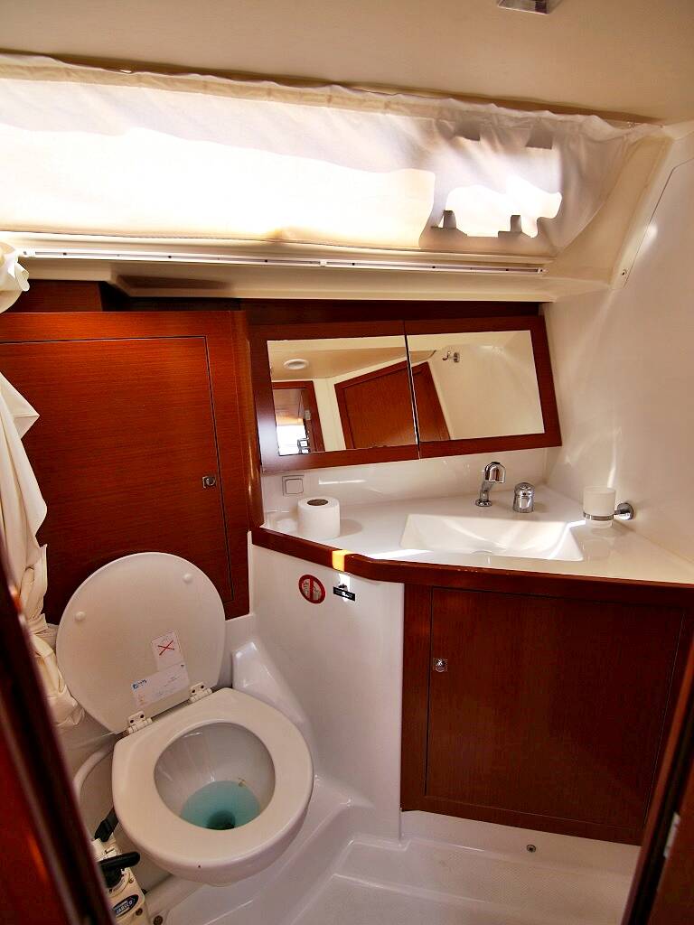 Segelyacht Oceanis 45 Golden Dreams