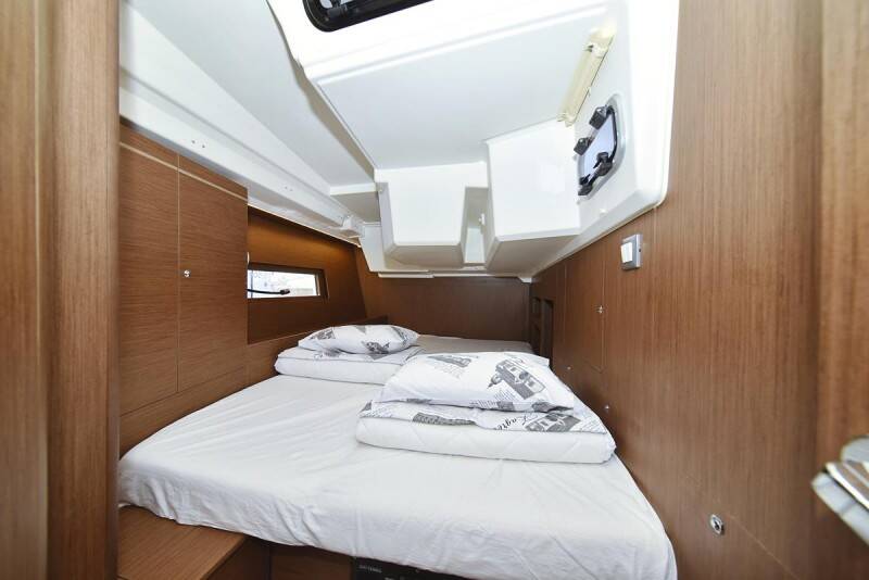 Sailing yacht Oceanis 46.1 Rocket