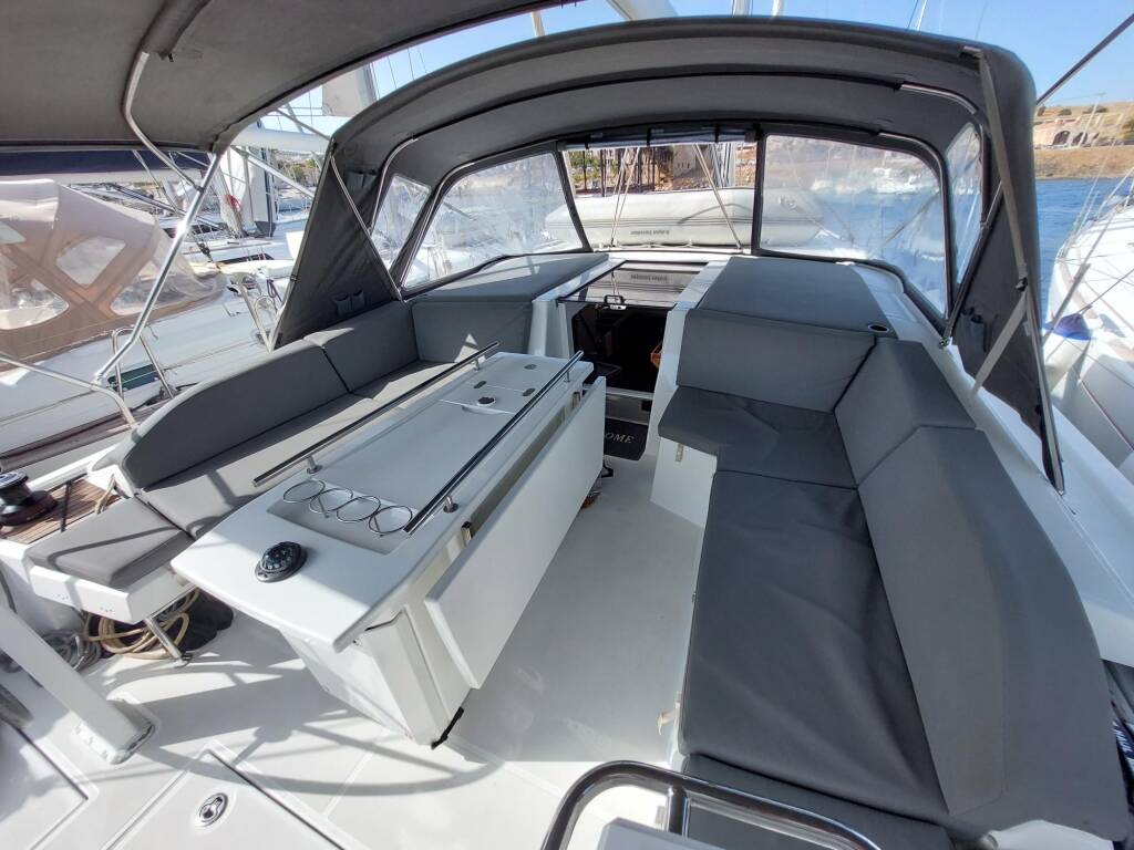 Sailing yacht Oceanis 46.1 Kalmi
