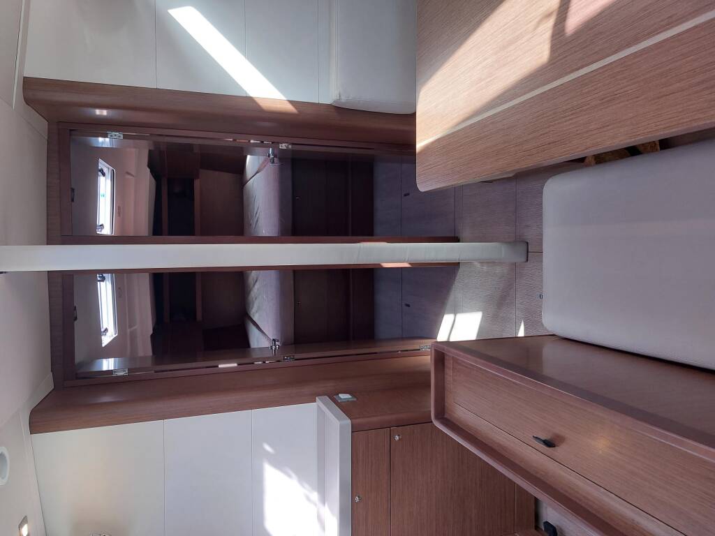 Sailing yacht Oceanis 46.1 Kalmi