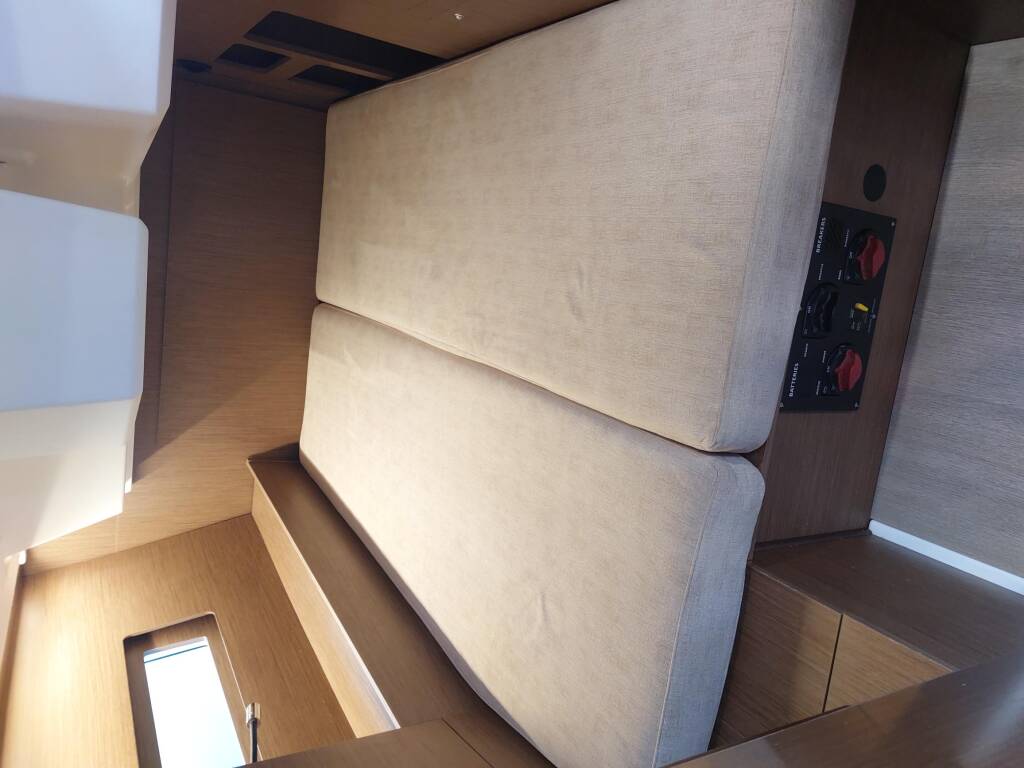 Sailing yacht Oceanis 46.1 Kalmi