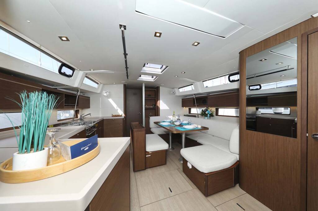 Segelyacht Oceanis 46.1 Maya