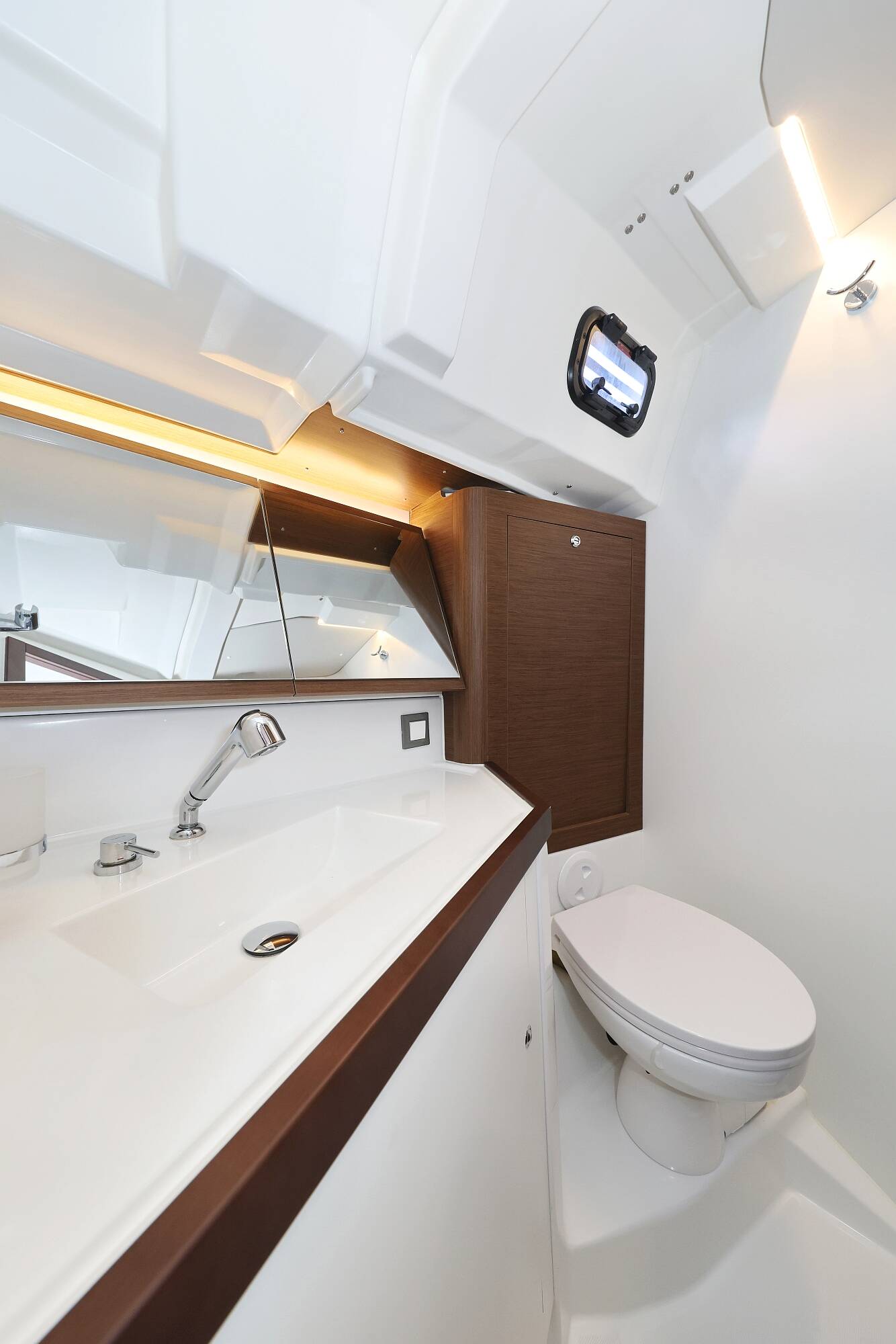 Segelyacht Oceanis 46.1 Zeppelin