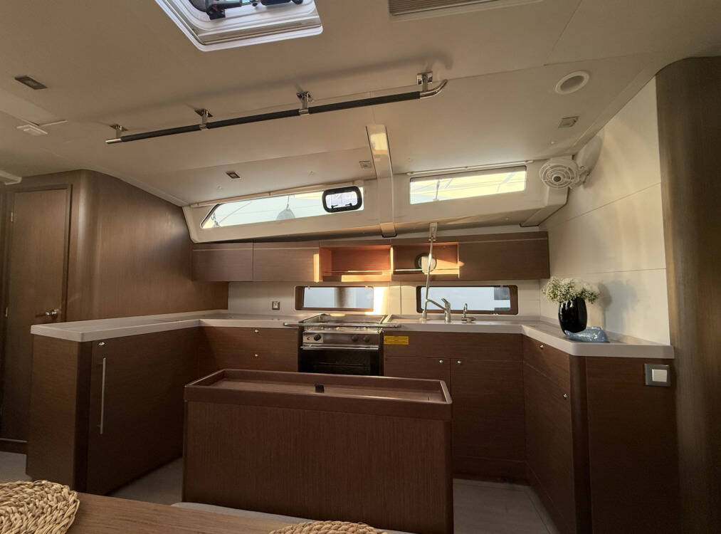 Oceanis 46.1 Athena 2