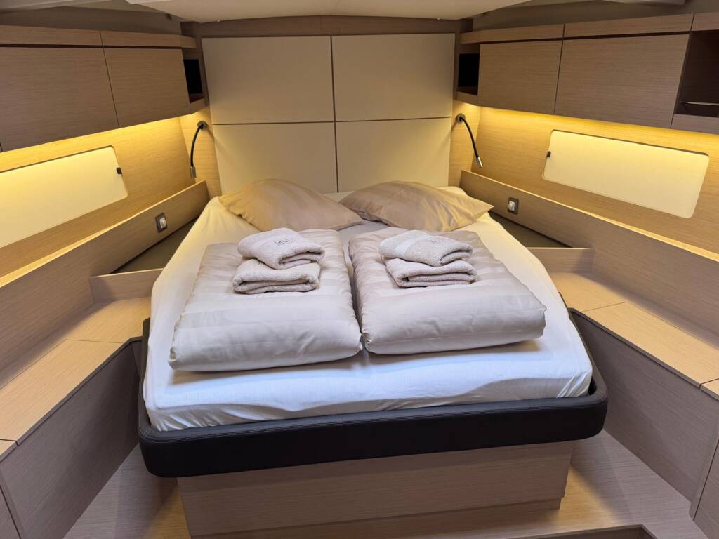 Oceanis 46.1 Anse Soleil