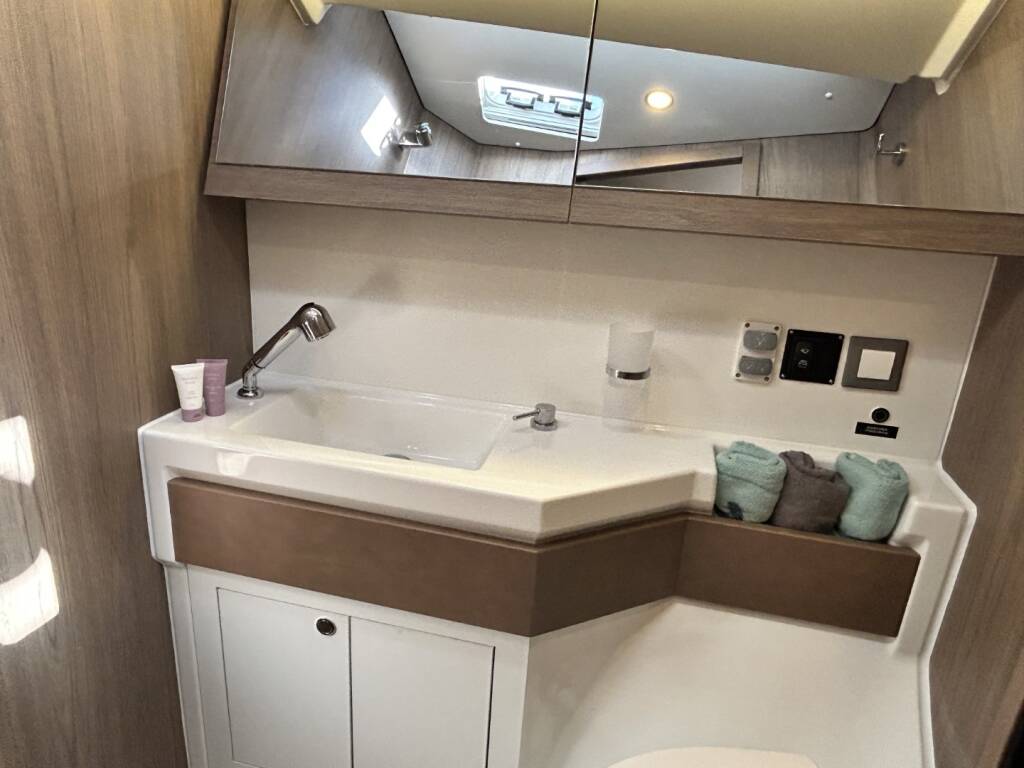 Oceanis 47 Tide Of Your Life