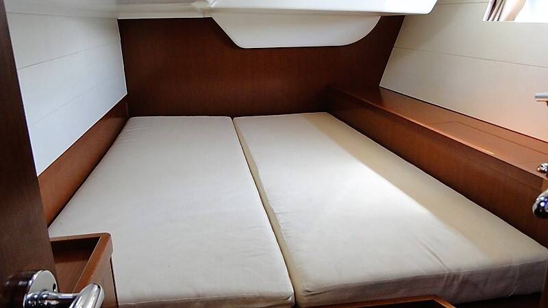 Segelyacht Oceanis 48 COSMOLEDO 