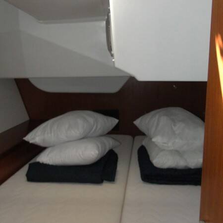 Segelyacht Oceanis 48 DESROCHES 