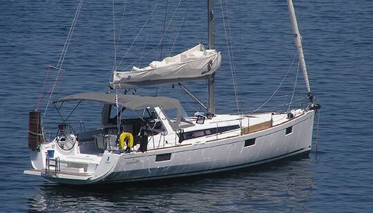 Segelyacht Oceanis 48 Pherousa